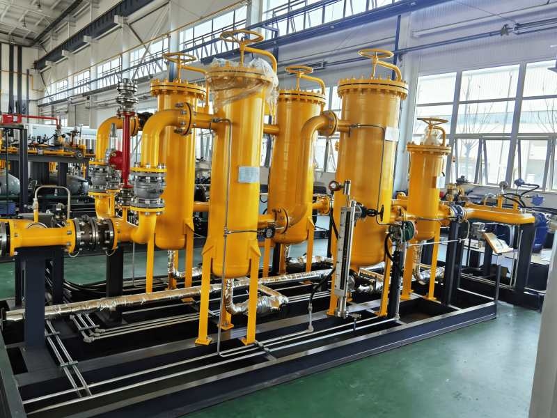 Designed with a robust vertical pressure vessel structure